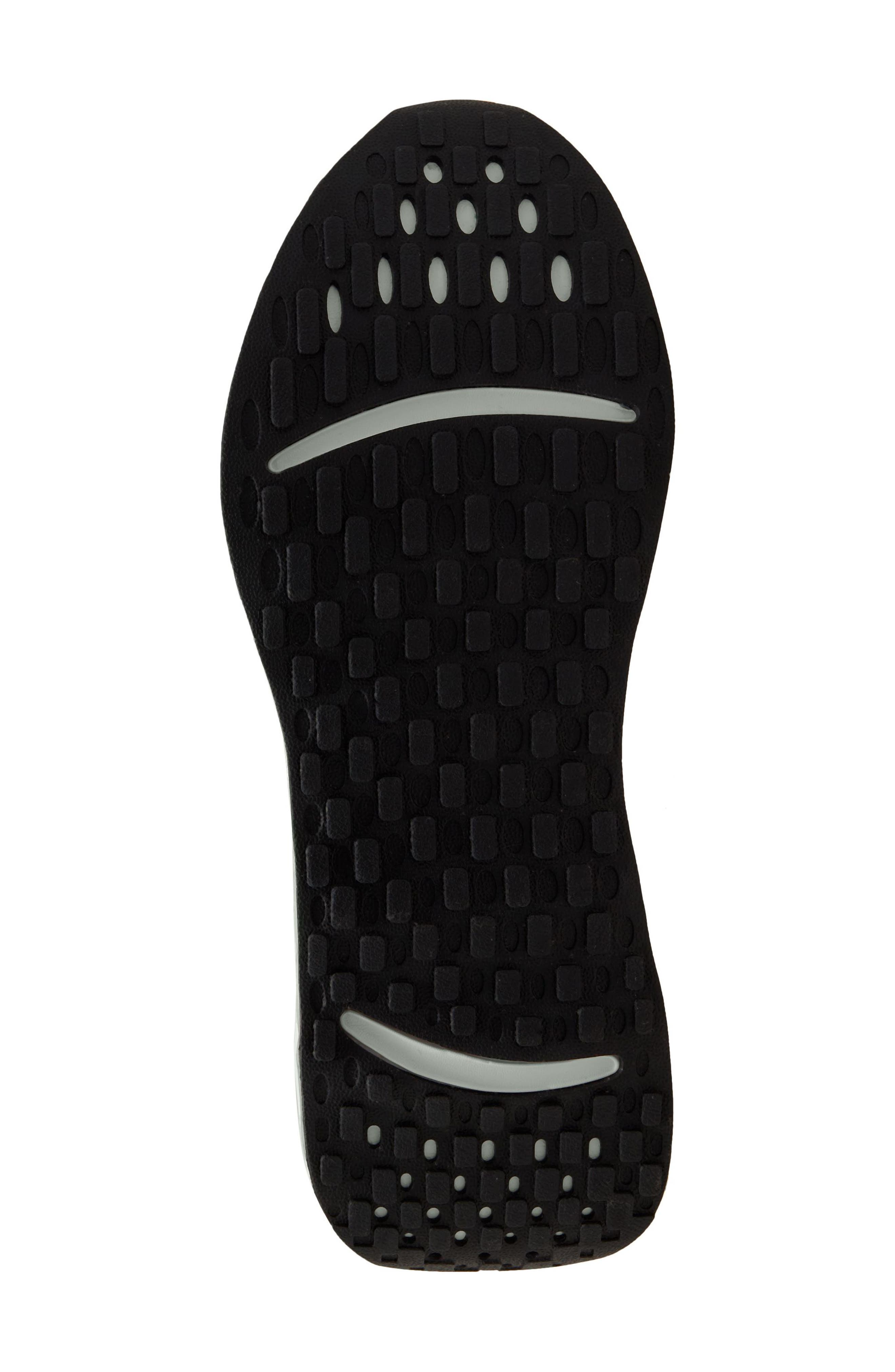 Nike Legend Essential 4 PRM Workout Walking Shoe, Alternate, color, 