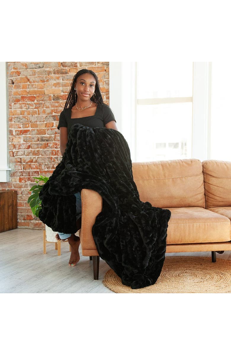 Minky Couture Hugs Black Blanket, Alternate, color, Black