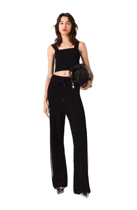 Knitted crop top with straps