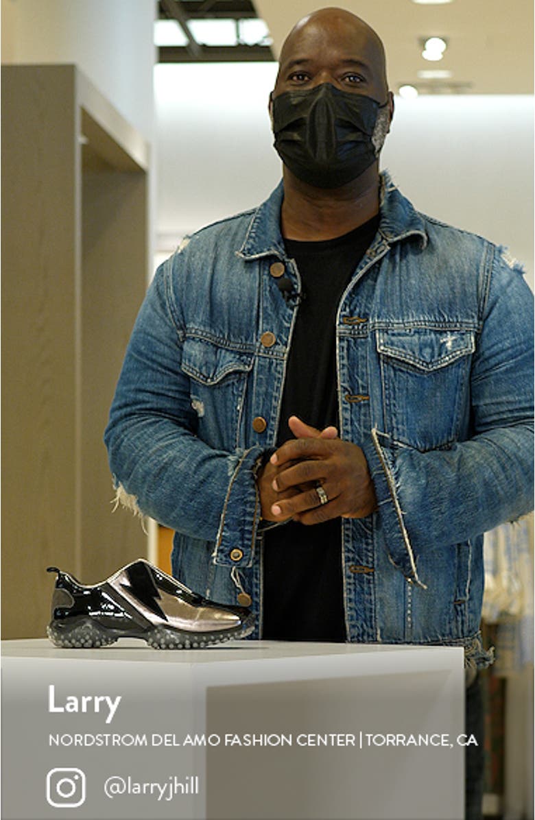 Moonwalk Sneaker, sales video thumbnail