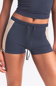 NikeSKIMS 2-Inch Boy Shorts