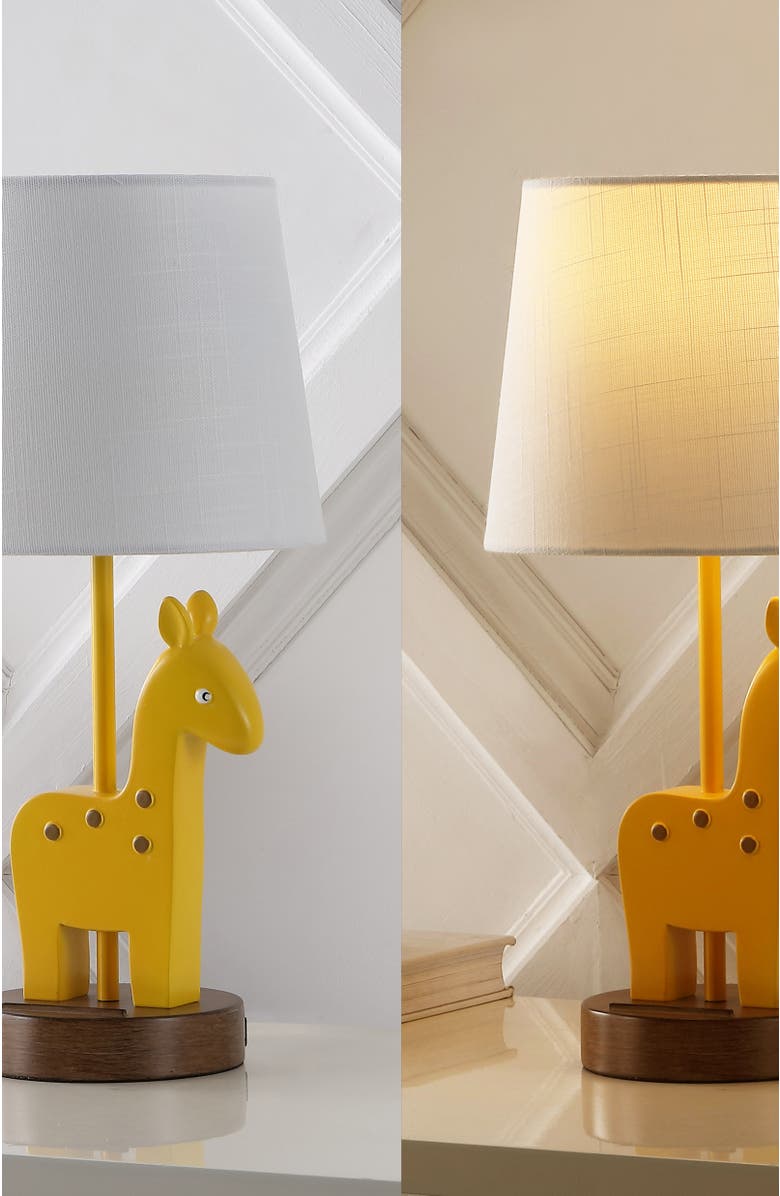 JONATHAN Y Sahara 17.5" Mid-Century Vintage Iron/Resin Giraffe LED Kids
Table Lamp with Phone Stand and USB Charging Port, Yellow, Alternate, color, Yellow