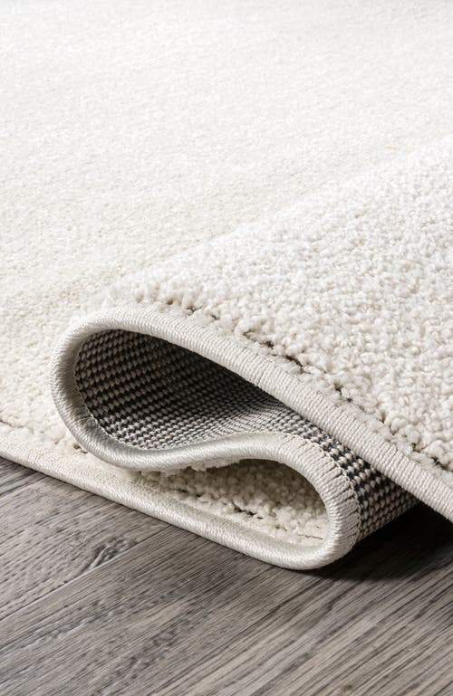 Jonathan Y Haze Solid Low-pile Area Rug In White