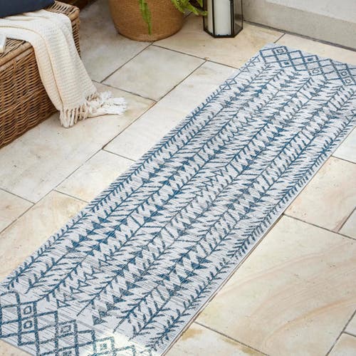 Jonathan Y Tokay Bohemian Geometric Indoor/outdoor Area Rug In Ivory/blue