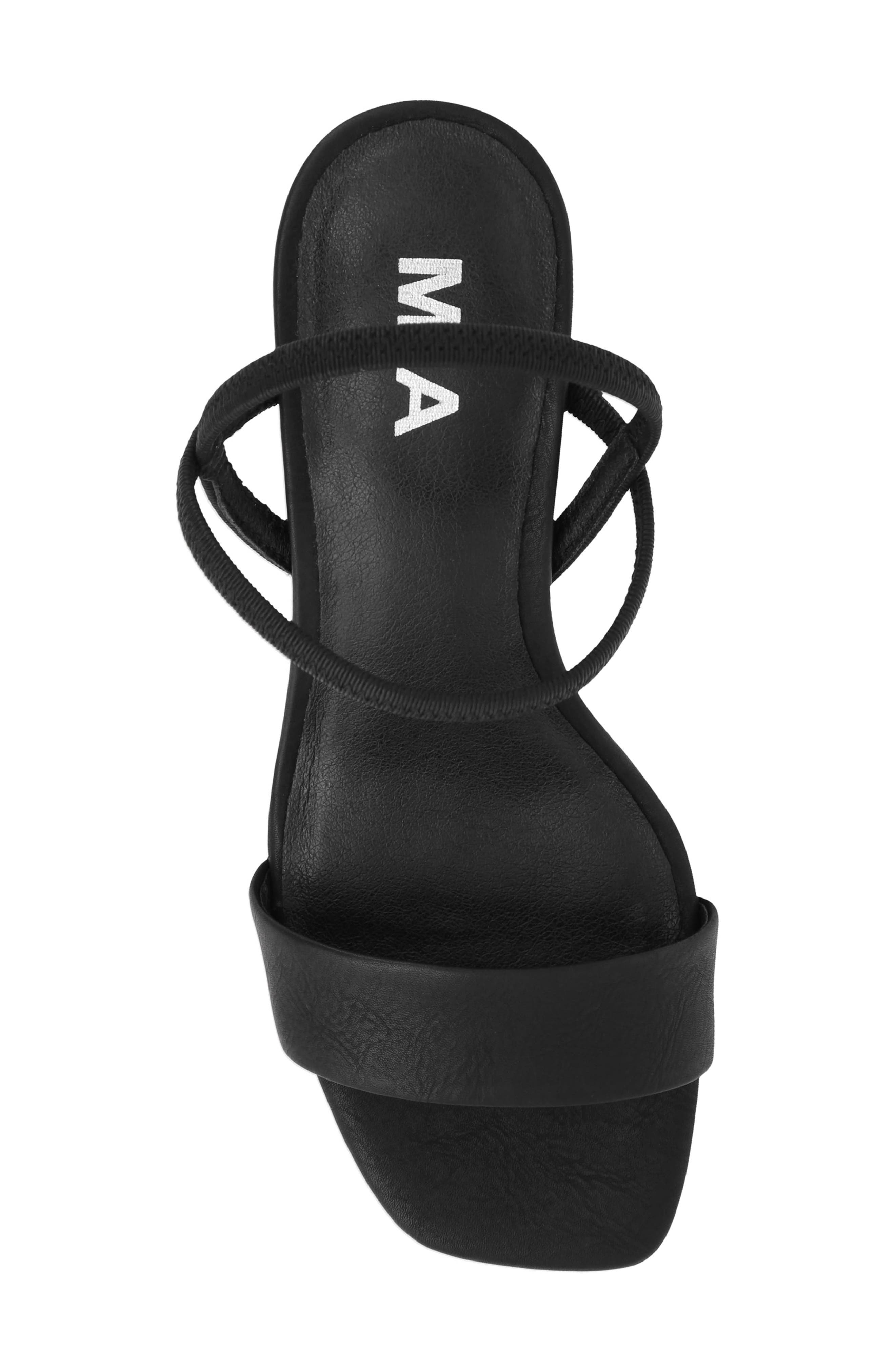 MIA Zissy Block Heel Sandal, Alternate, color, Black