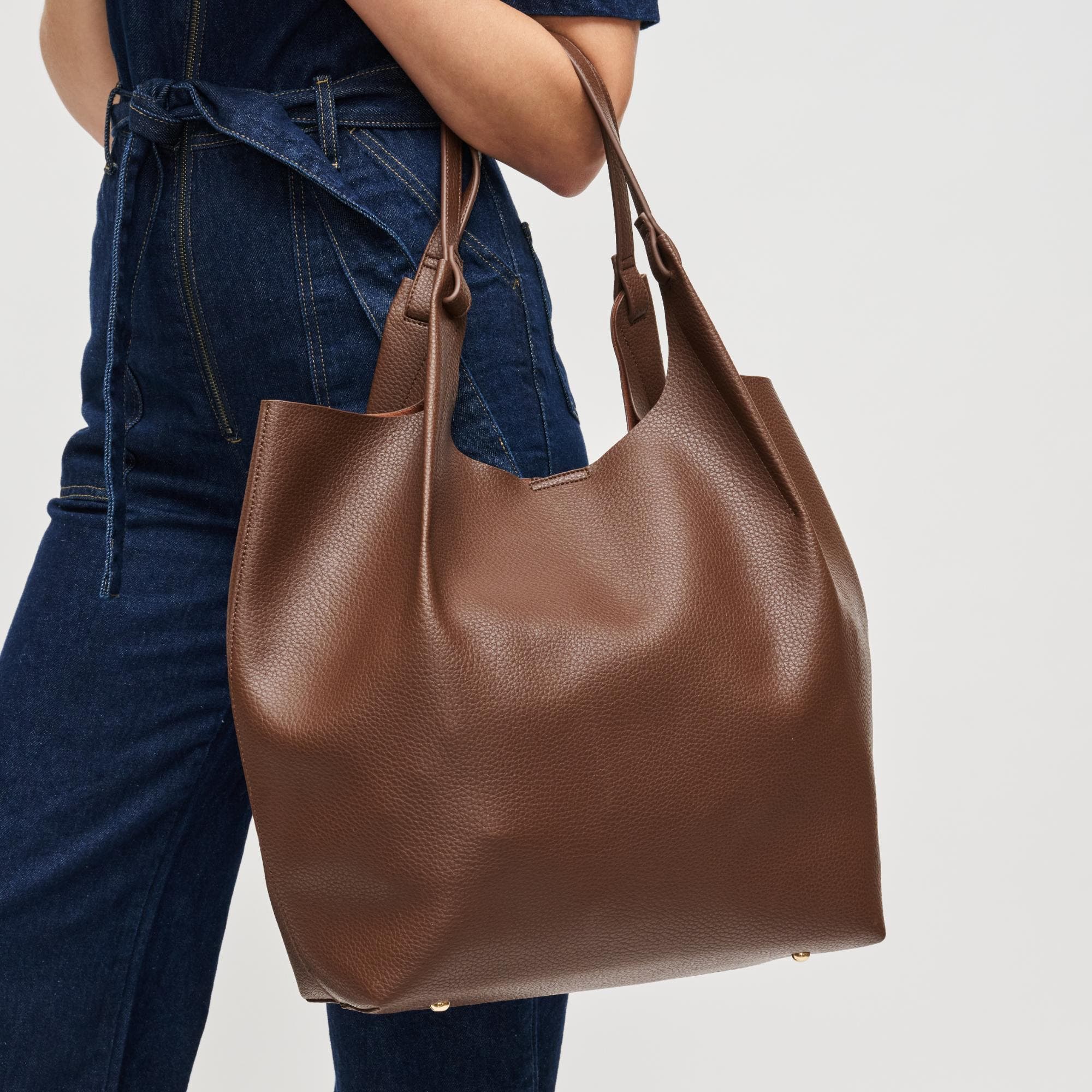 URBAN EXPRESSIONS HANDBAGS Maeve Tote, Alternate, color, Chocolate
