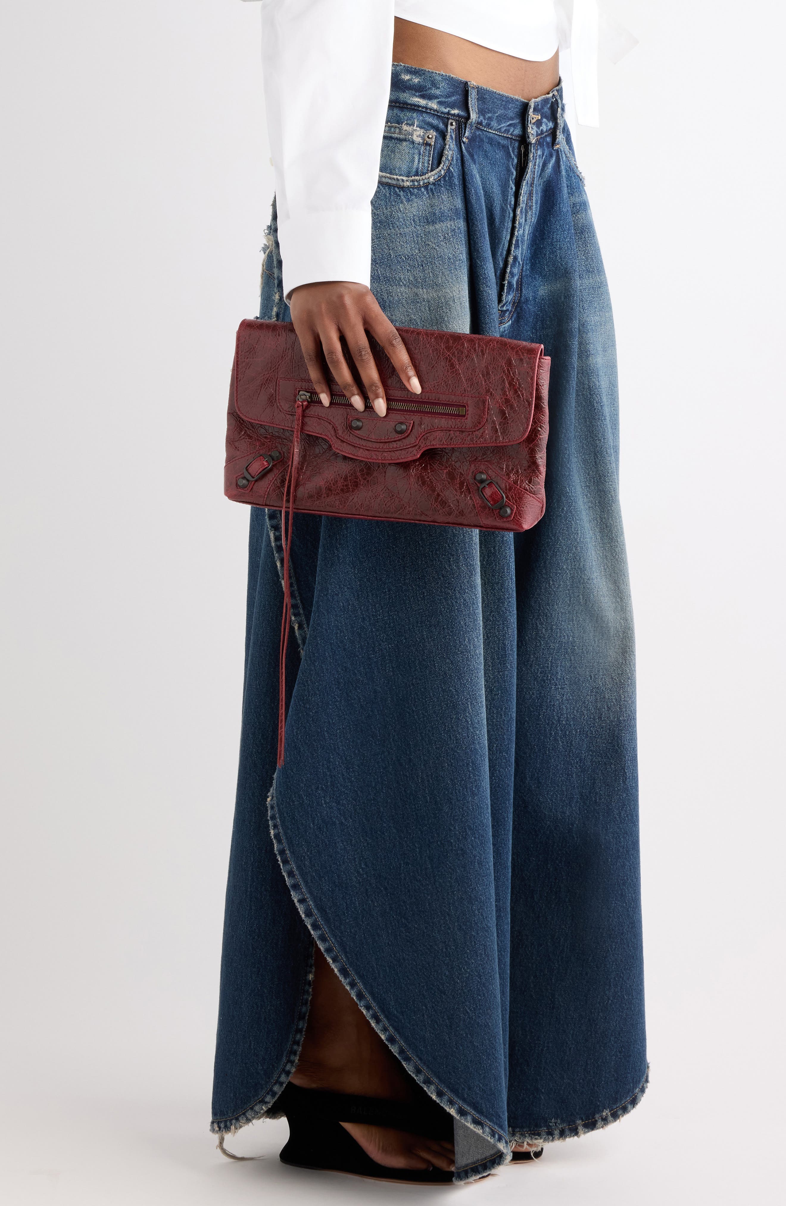 Le City Clutch, Alternate, color, 6154 BERRY RED