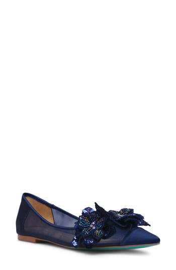 Betsey Johnson Gray Pointed Toe Flat