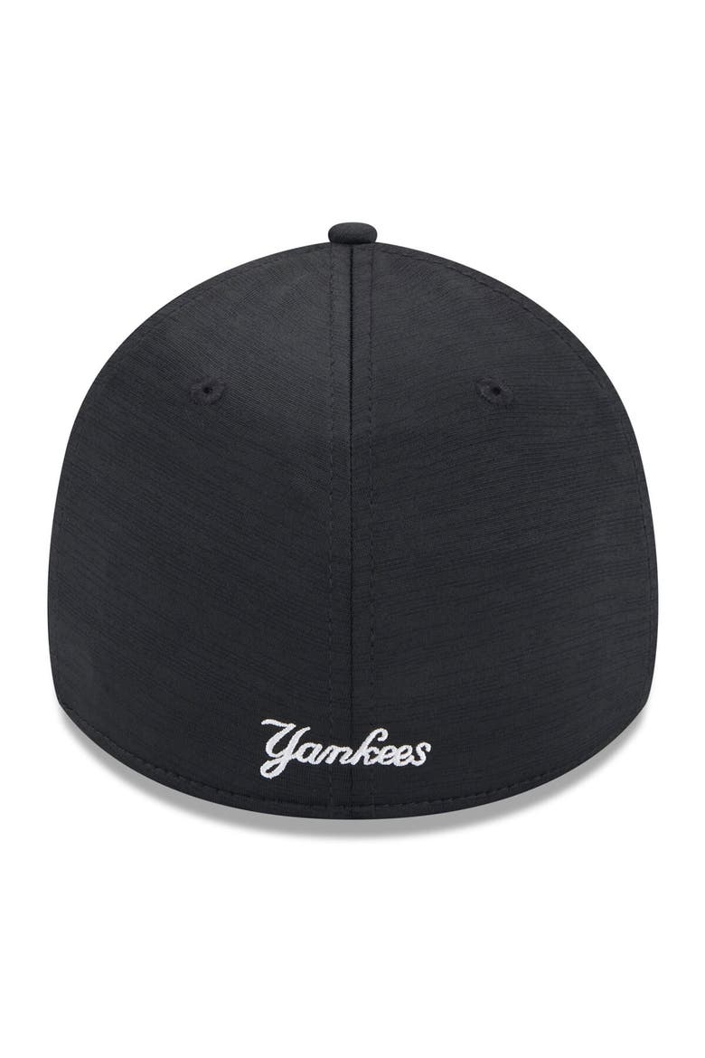 Men's New Era  Black New York Yankees 2024 Clubhouse 39THIRTY Flex Fit Hat, Alternate, color, Black