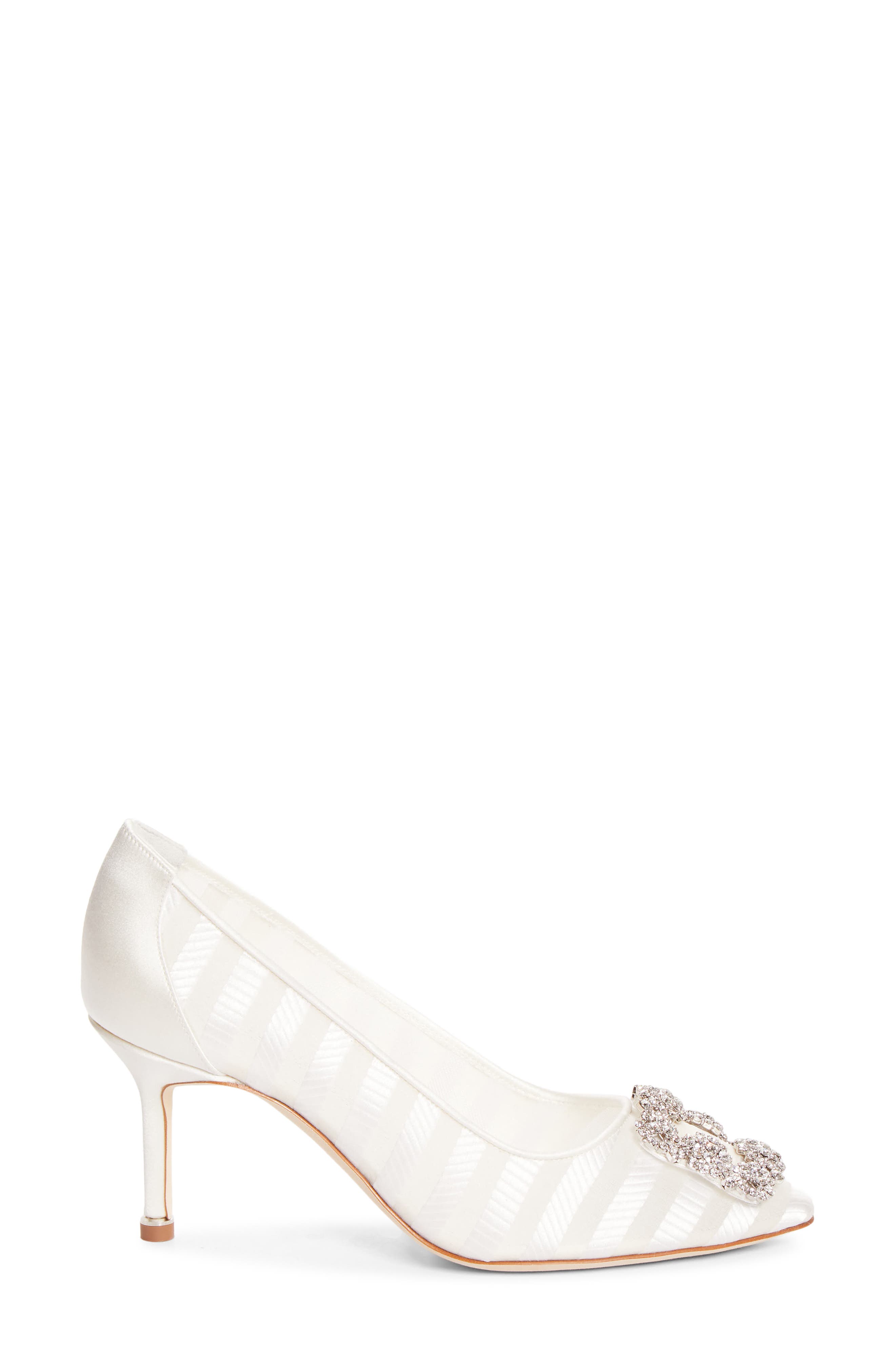 Manolo Blahnik Hangisila Pump, Alternate, color, Ivory Cream