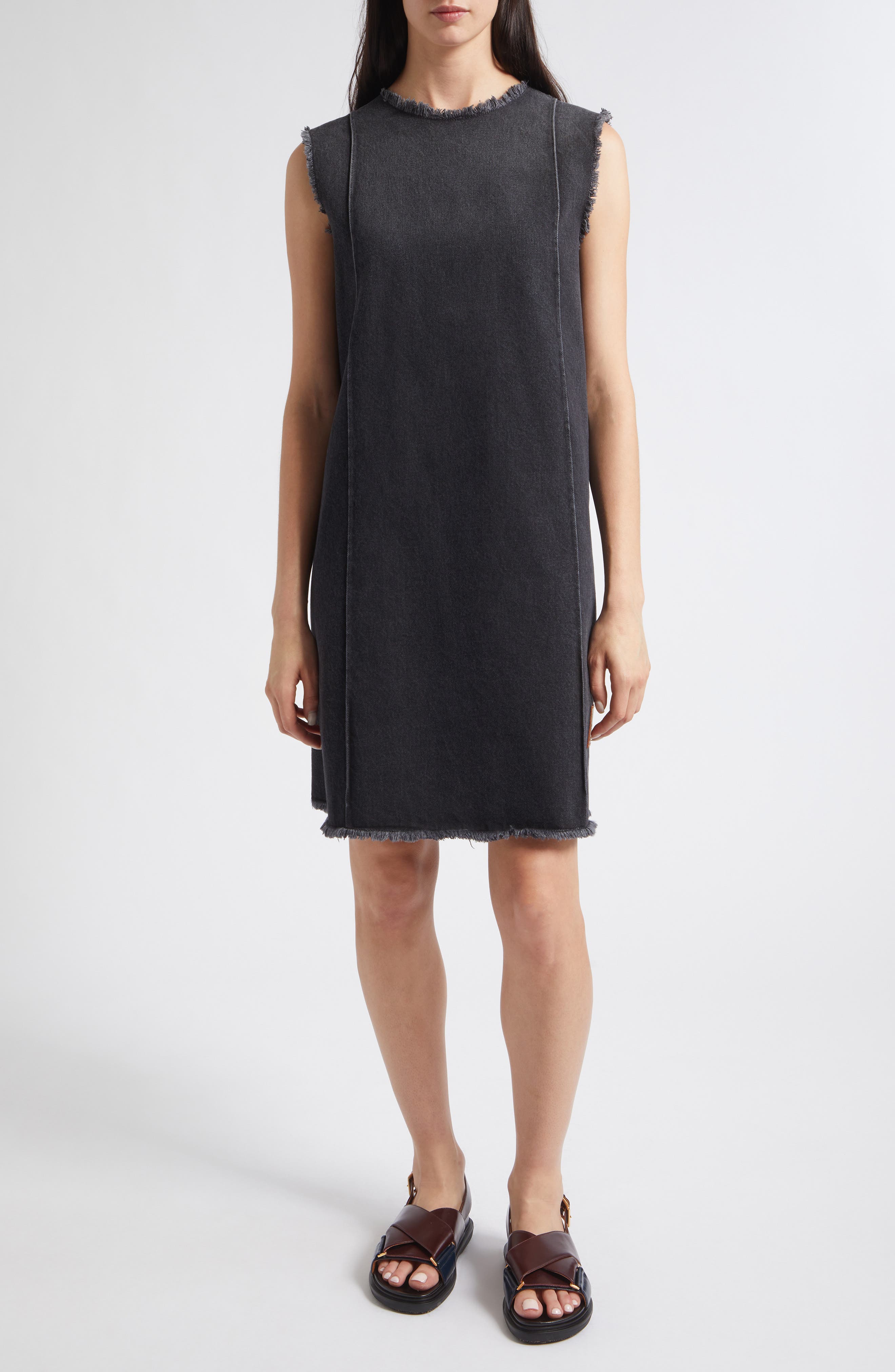 selected 00N99 BLACK