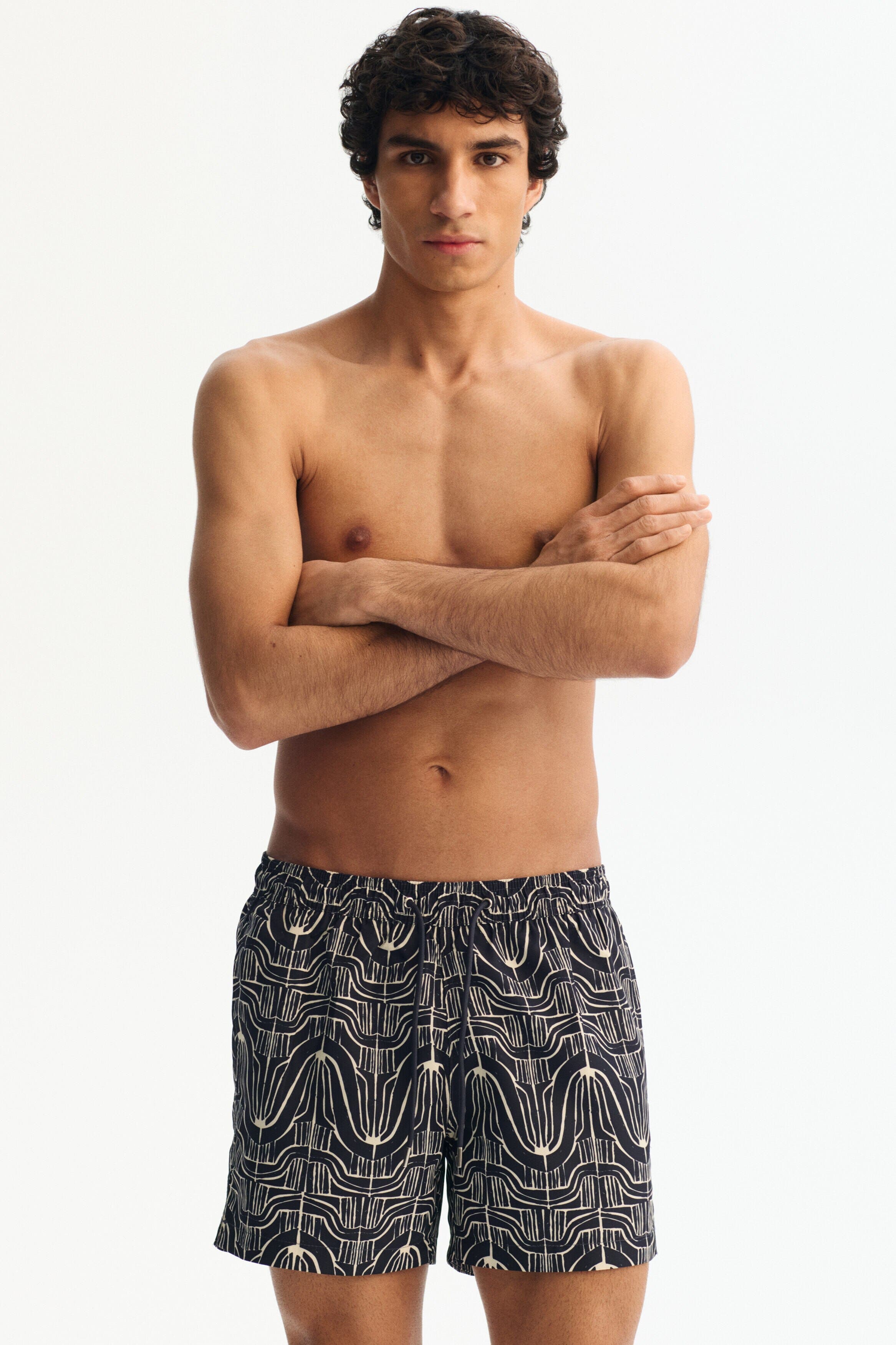 selected Navy blue/patterned