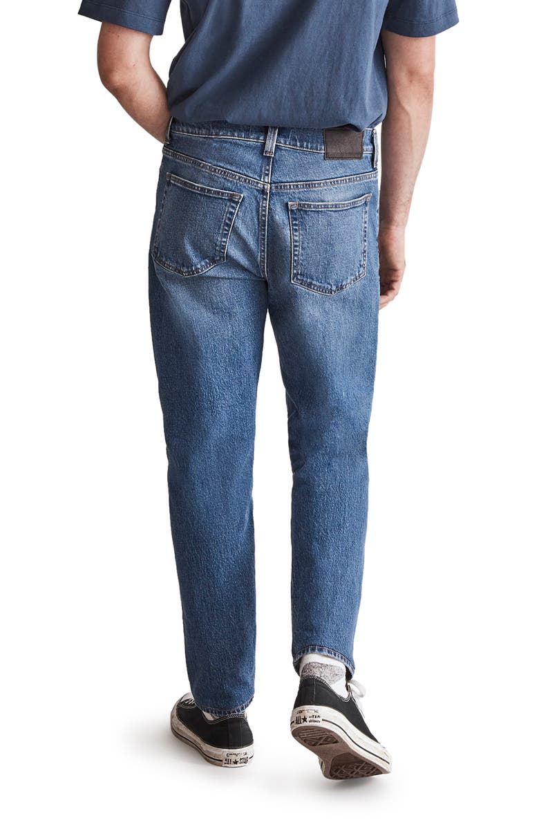 Madewell Relaxed Taper Jeans, Alternate, color, Banwell Wash