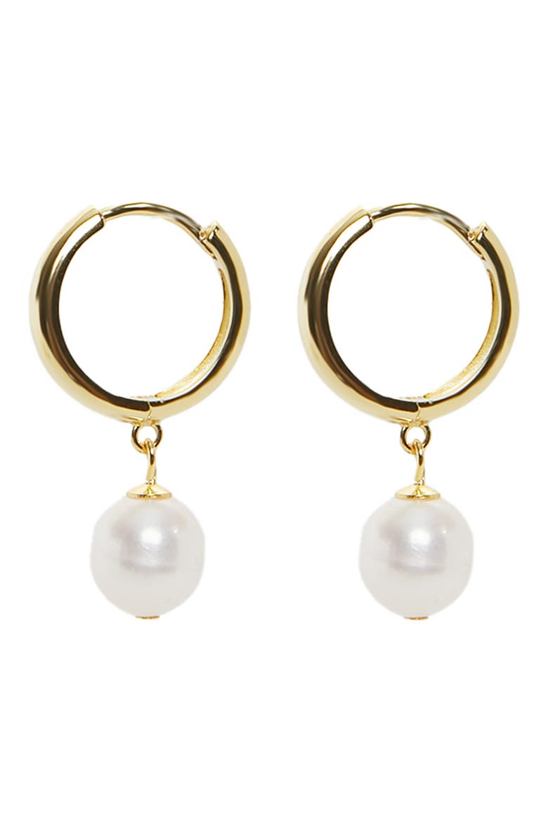 Freshwater Pearl Drop Huggie Hoop Earrings, Main, color, GOLD