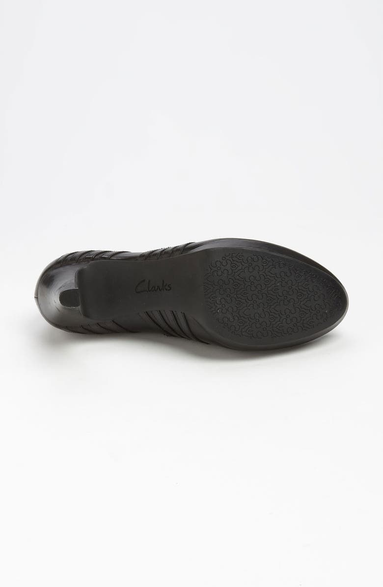 Clarks<sup>®</sup> 'Wessex Arms' Pump, Alternate, color,