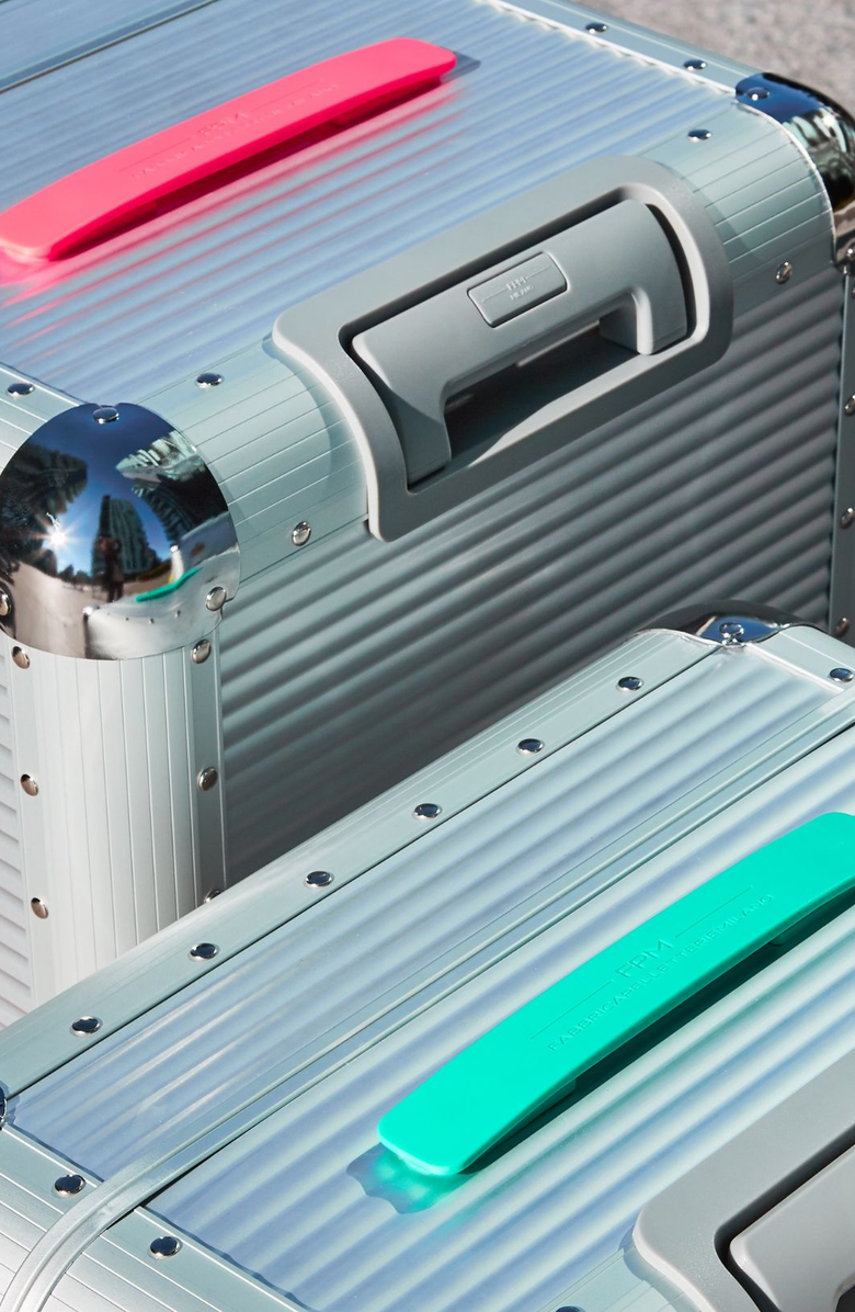 FPM - Fabbrica Pelletterie Milano - US Bank S Spinner 68 Suitcase, Alternate, color, Moonlight Silver