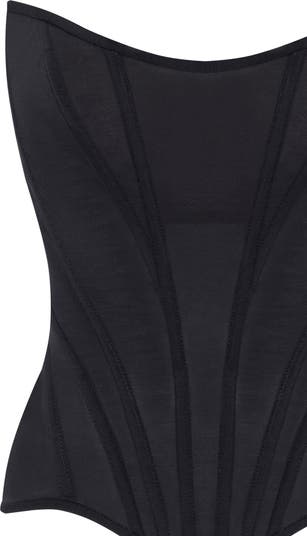 Chic low-waist black fitted corset