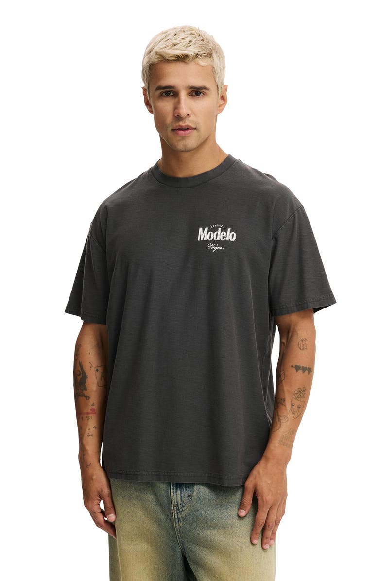 Cotton On Men
s Loose Fit License T-Shirt, Main, color, Lcn Con Faded Slate Modelo