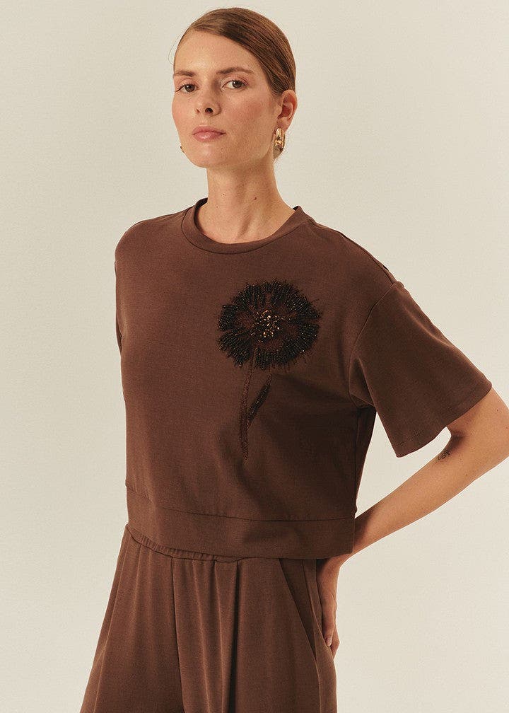 Brynn T-Shirt Chic Casual Gem-Detail Tee