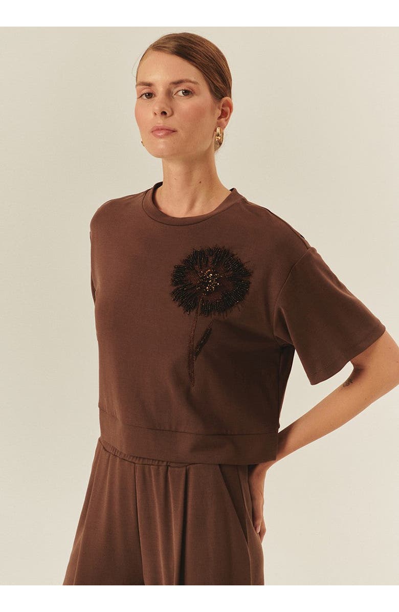 Exquise Brynn T-Shirt  Chic Casual Gem-Detail Tee, Main, color, Brown