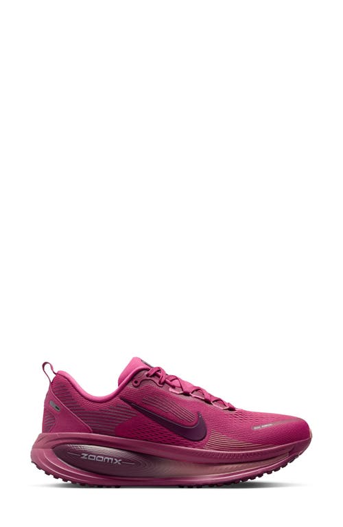 Nike Vomero 18 Running Shoe In Pink