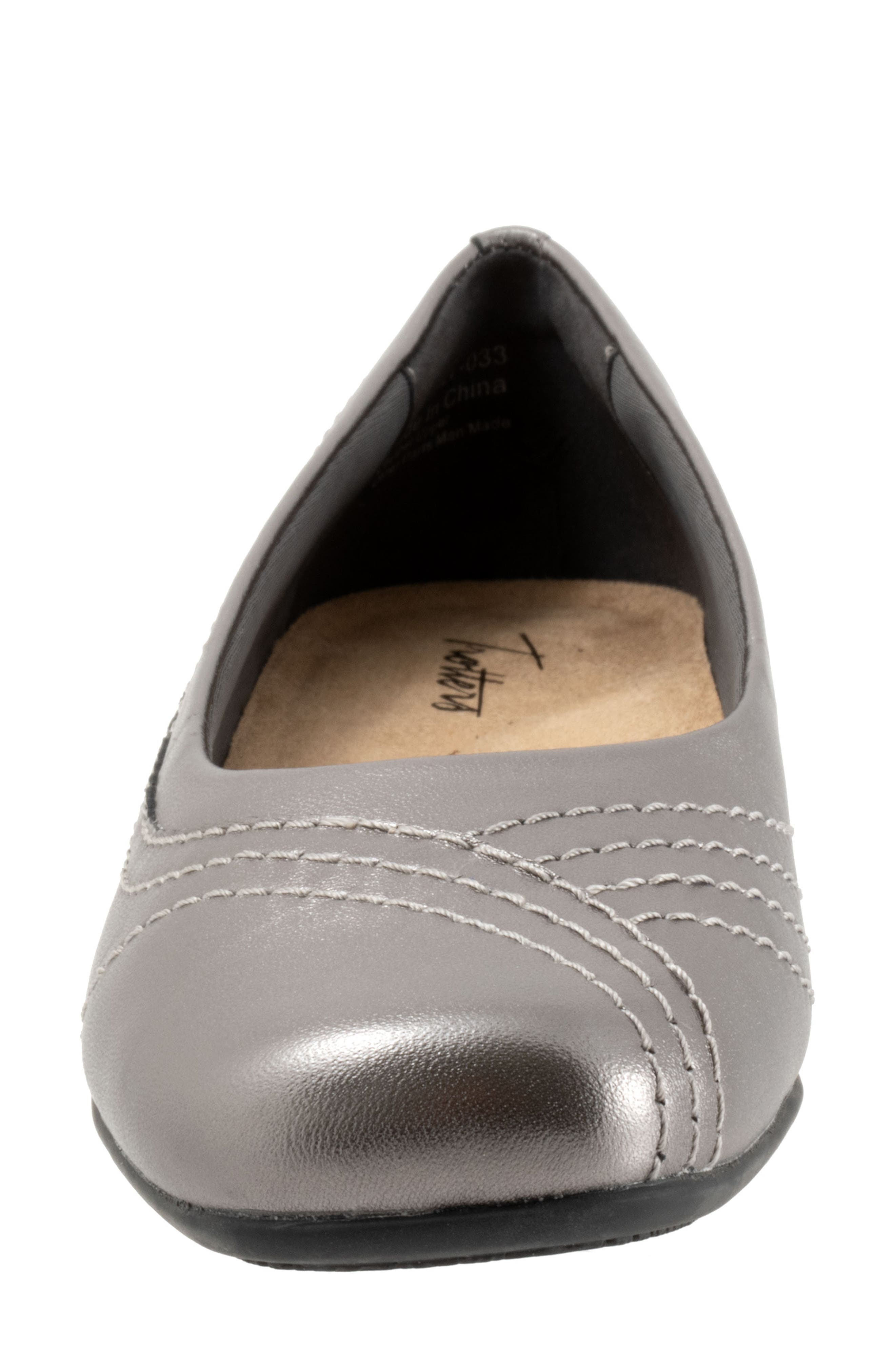 Trotters Sasha Flat, Alternate, color, 