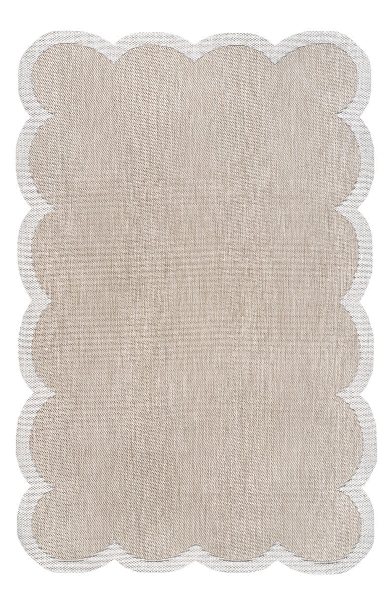JONATHAN Y Alice Classic Cottage Two-Tone Scalloped Indoor/Outdoor Shaped Area Rug, Main, color, Beige/Cream