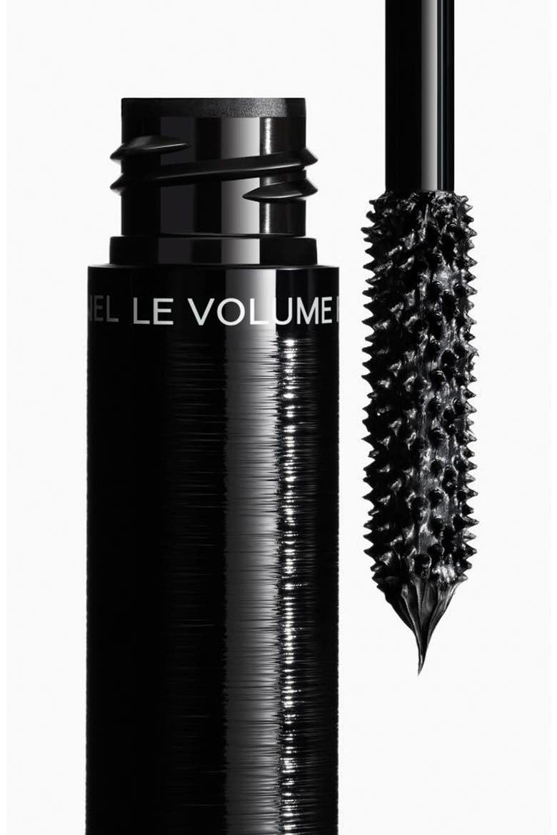 LE VOLUME RÉVOLUTION DE CHANEL Extreme Volume Mascara, Alternate, color, 10 NOIR