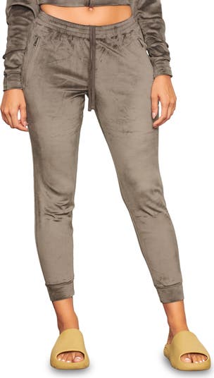 【キム監修】SKIMS VELOUR JOGGER 履き心地◎ Rock the New SKIMS Velour Loungewear Like Kim Kardashian