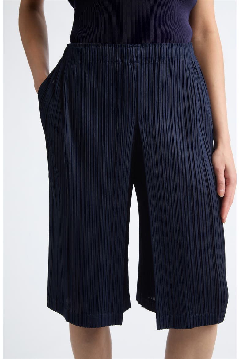Thicker Bottoms 2 Pleated Bermuda Short, Alternate, color, NAVY