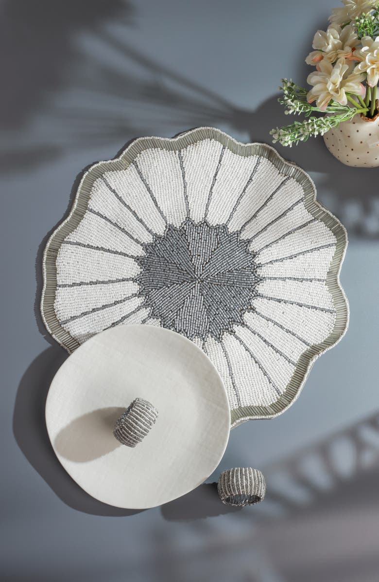 Tiramisu The Ethereal Daisy Beaded Charger, Alternate, color, White