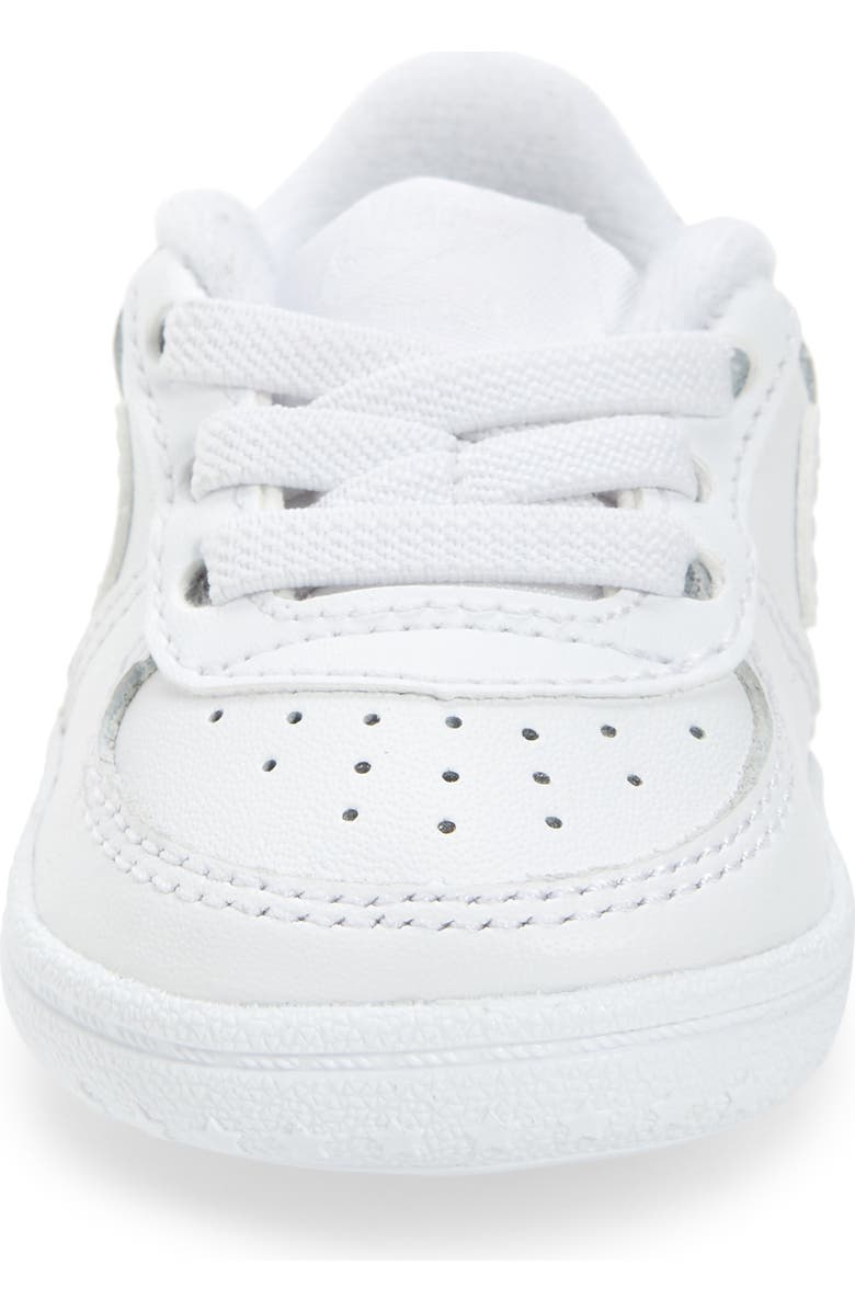 Nike Force 1 Crib Shoe, Alternate, color, 100 White/White