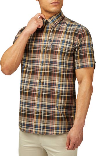 Regular Fit Plaid Short Sleeve Button Down Shirt