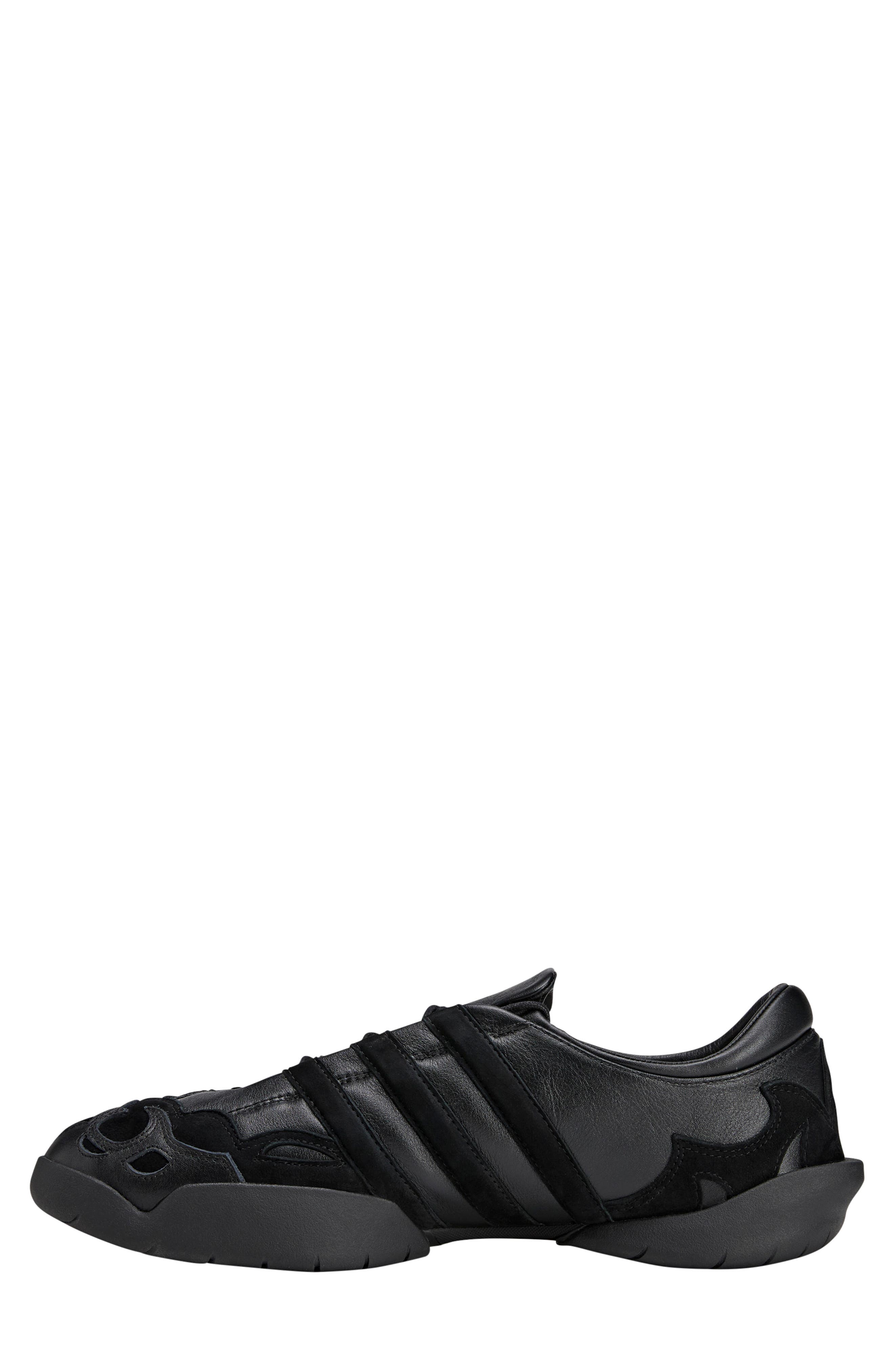 Y-3 REGU 2002 Leather Sneaker, Alternate, color, BLACK