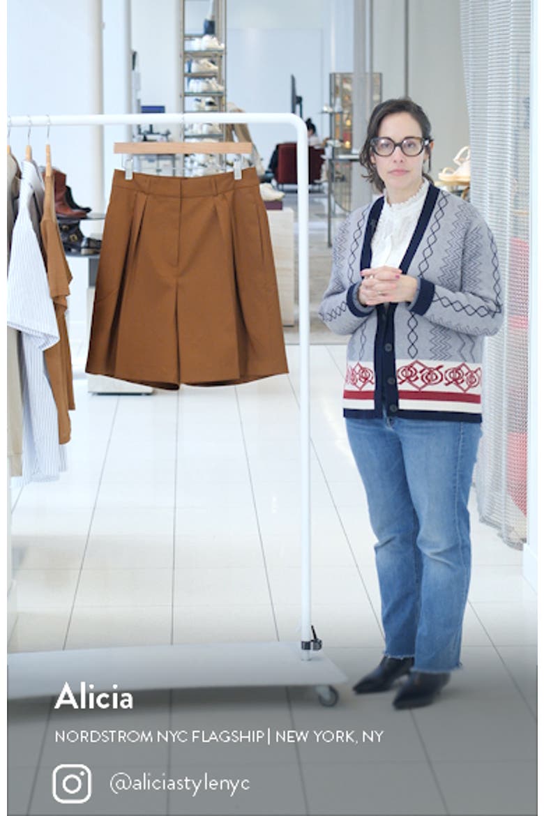 Pleated Wide Leg Virgin Wool Shorts video