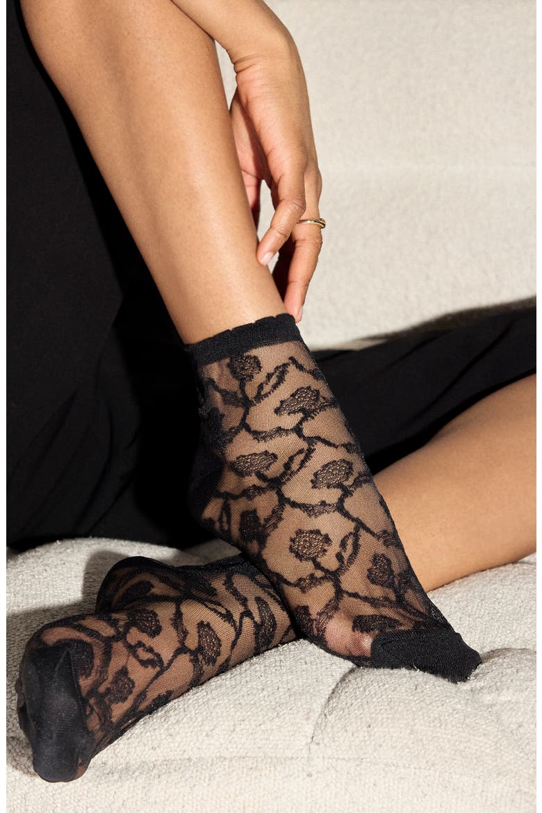 Sydney Sheer Lace Quarter Socks, Main, color, BLACK