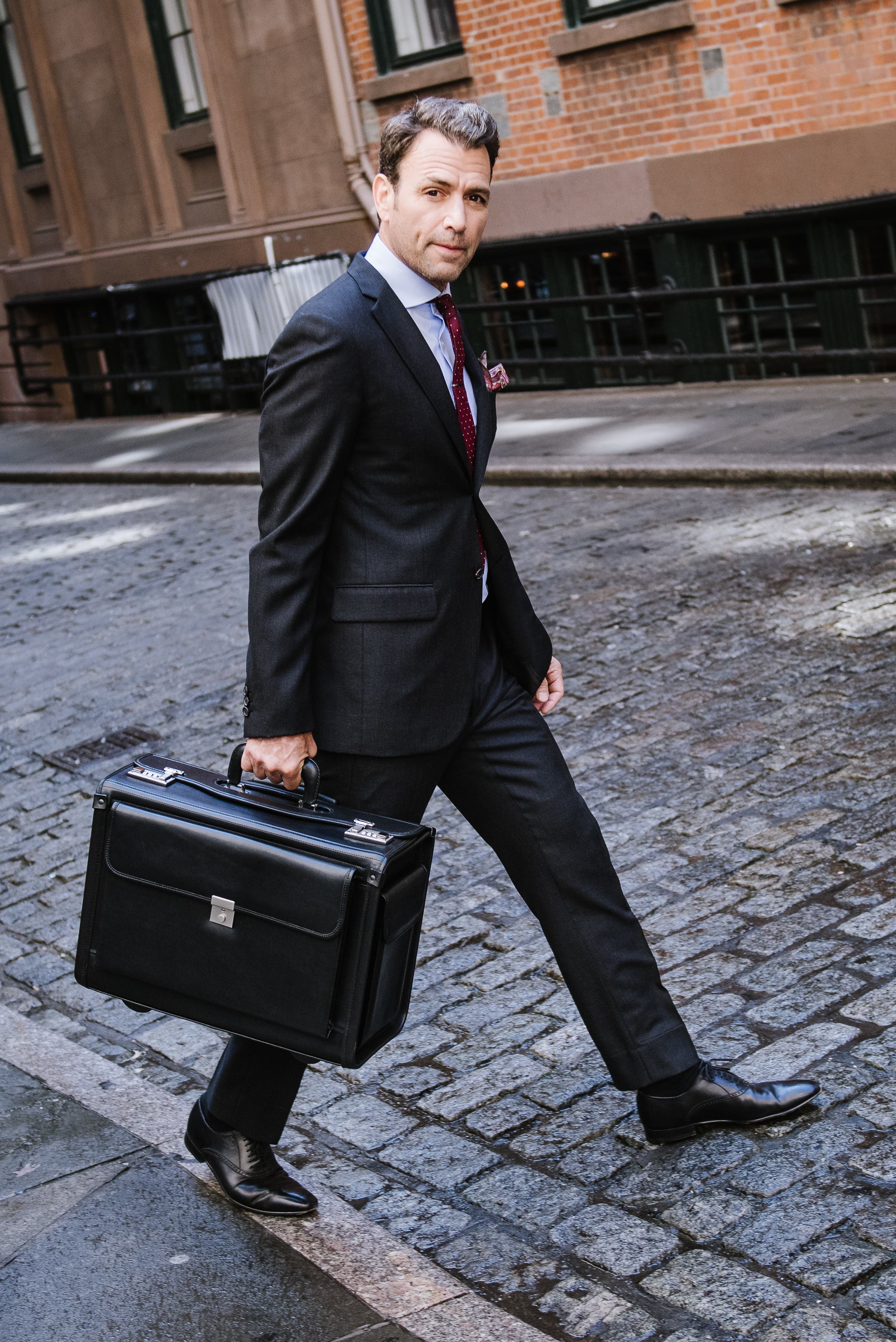 MobileMax 18" Wheeled Leather Catalog Case, Alternate, color, Black