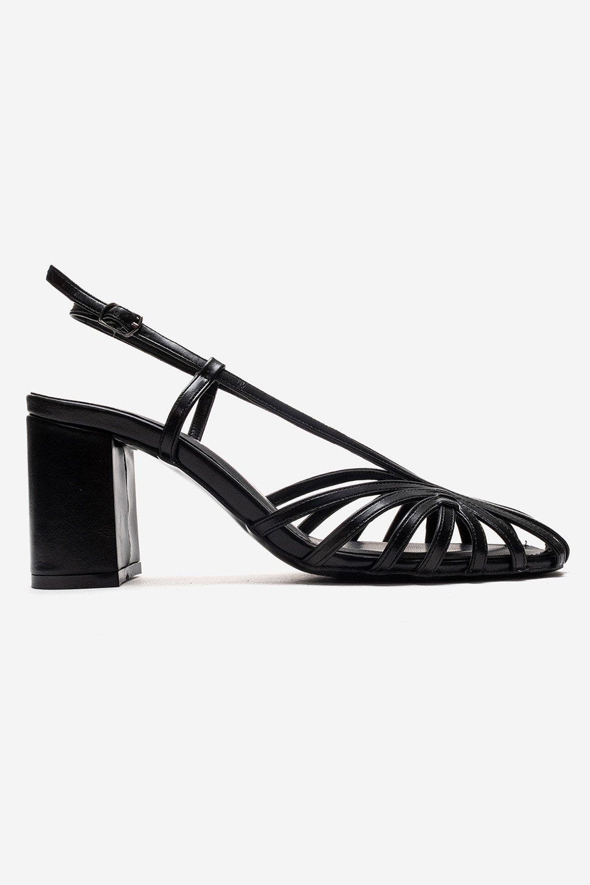 Prologue Shoes Wilda Block Heel Sandal, Alternate, color, Black