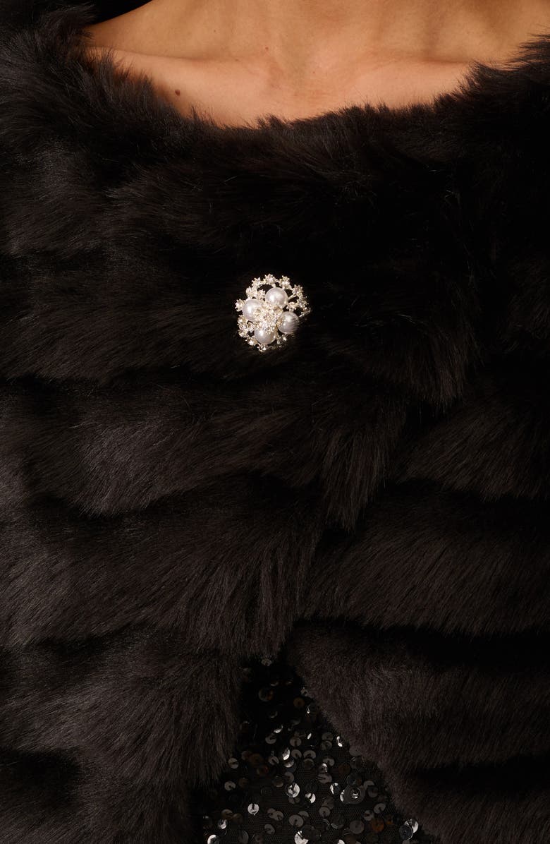 Adrianna Papell Brooch Detail Faux Fur Capelet, Alternate, color, 