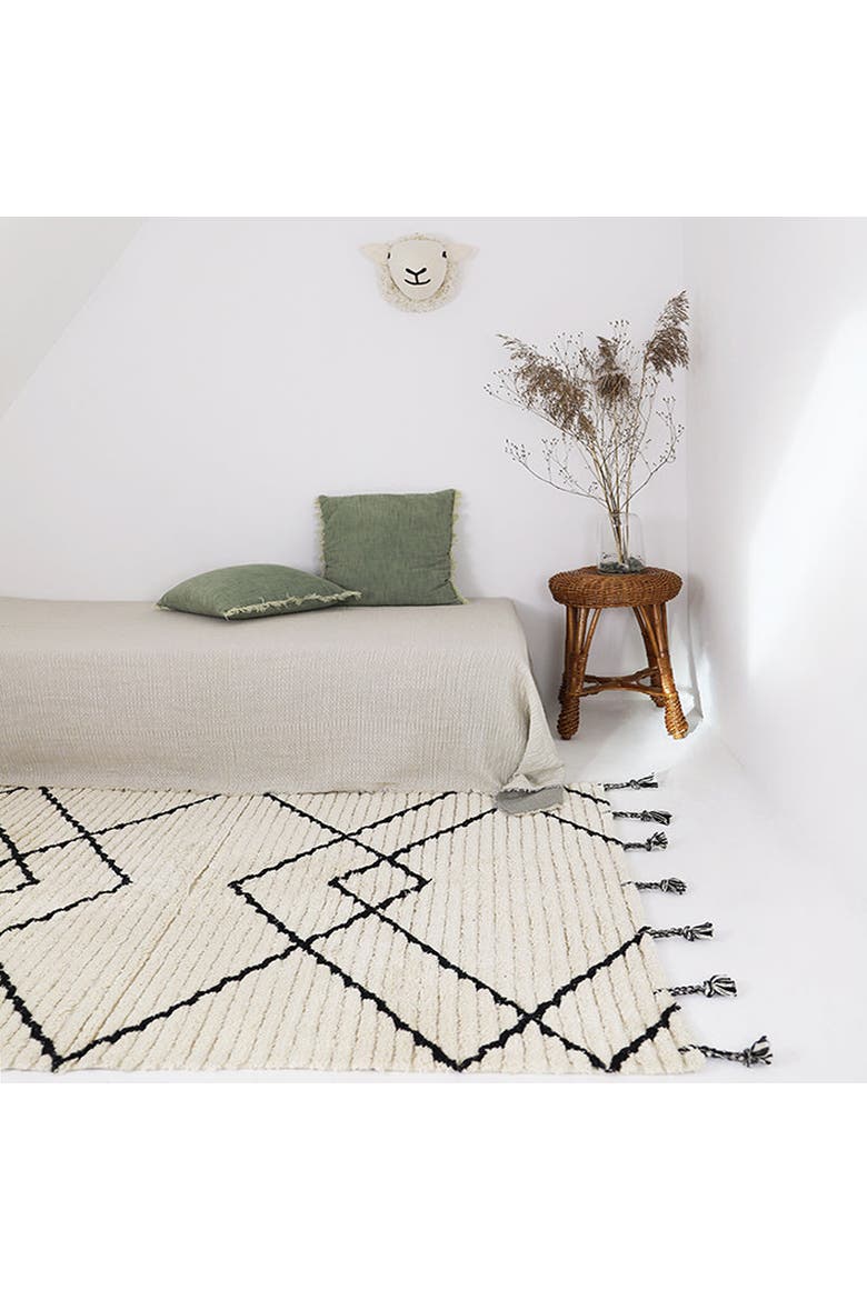 Rug Viktor, Alternate, color, OFF WHITE / BLACK