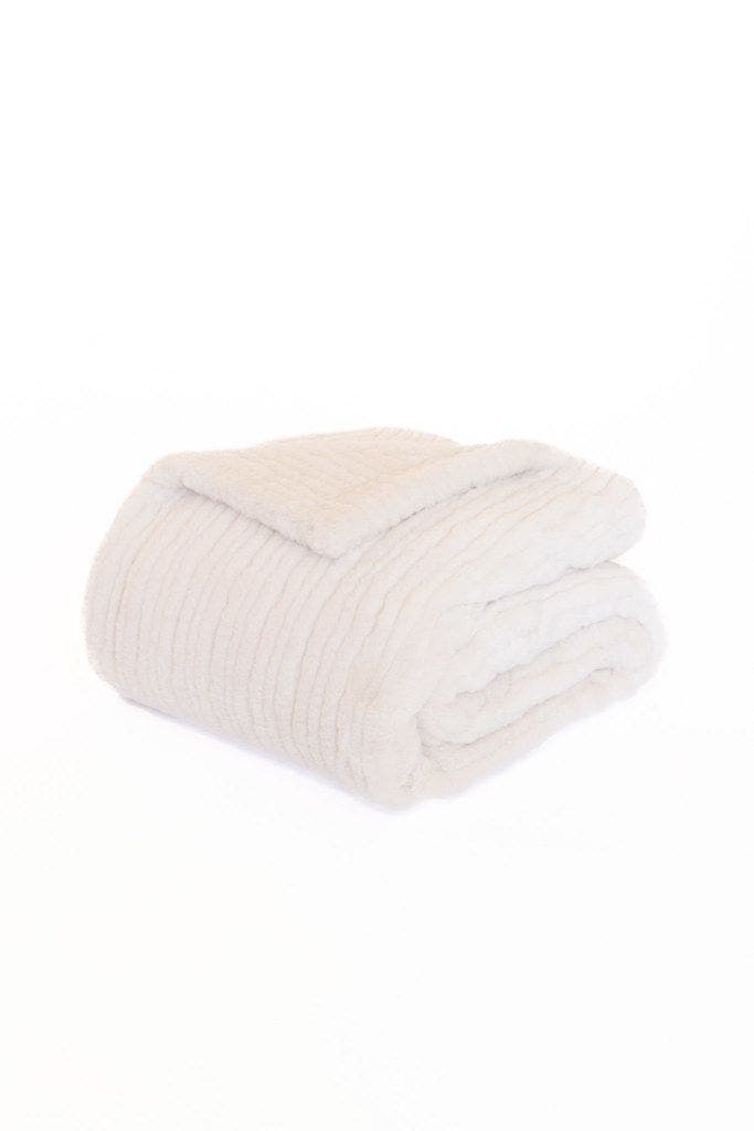 Sea To Me Blankets Malibu Meditation Faux Fur Throw Blanket in Ivory 
