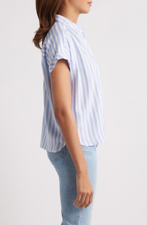 Beachlunchlounge Daria Stripe Short Sleeve Button-up Shirt In Blue Veil