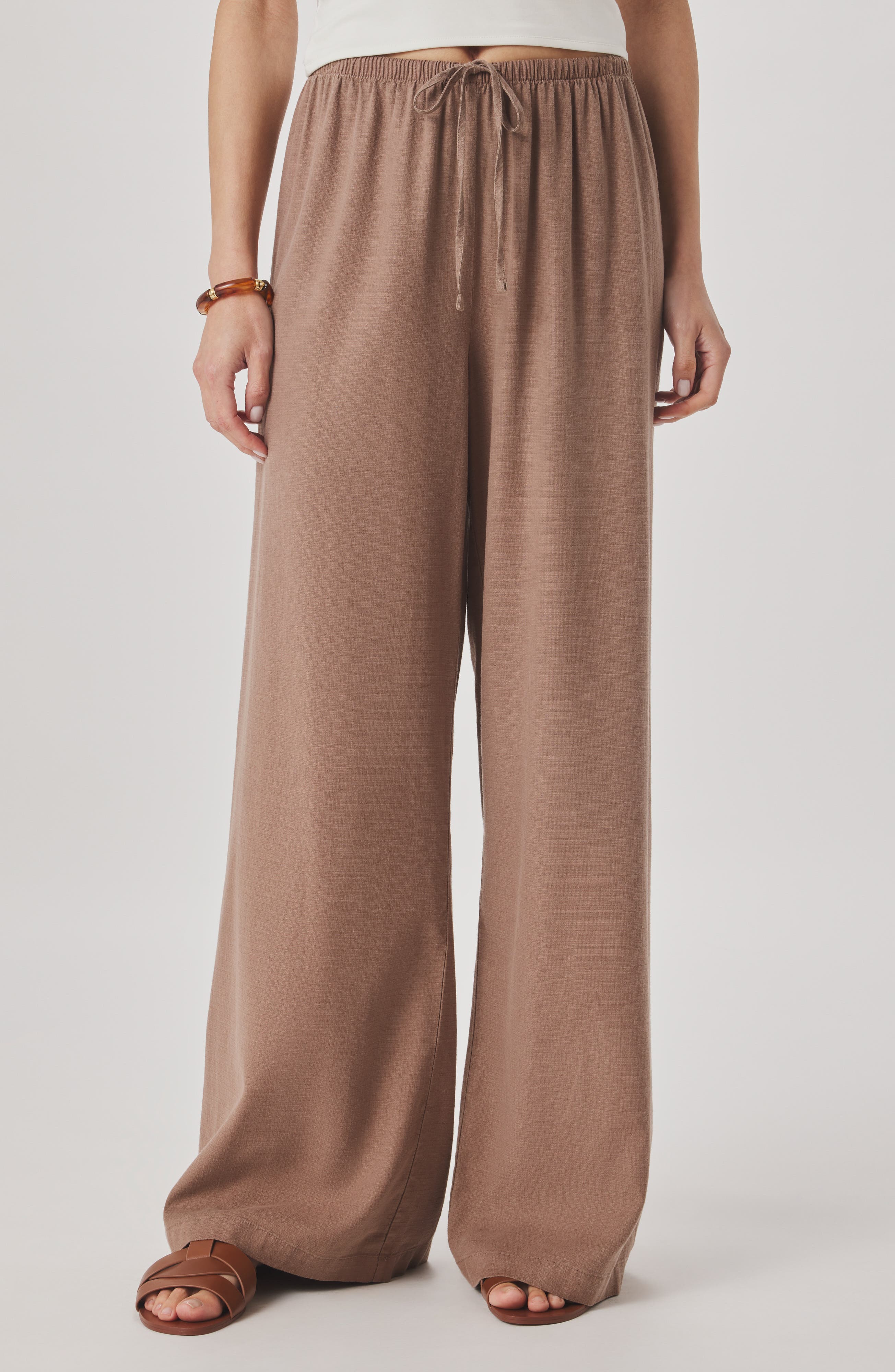 selected WICKER BROWN