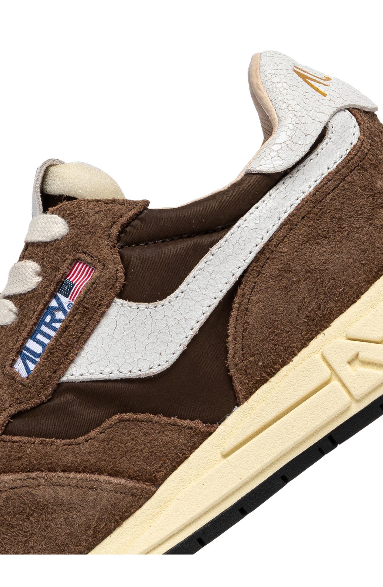 Reelwind Sneaker, Alternate, color, TUNDRA