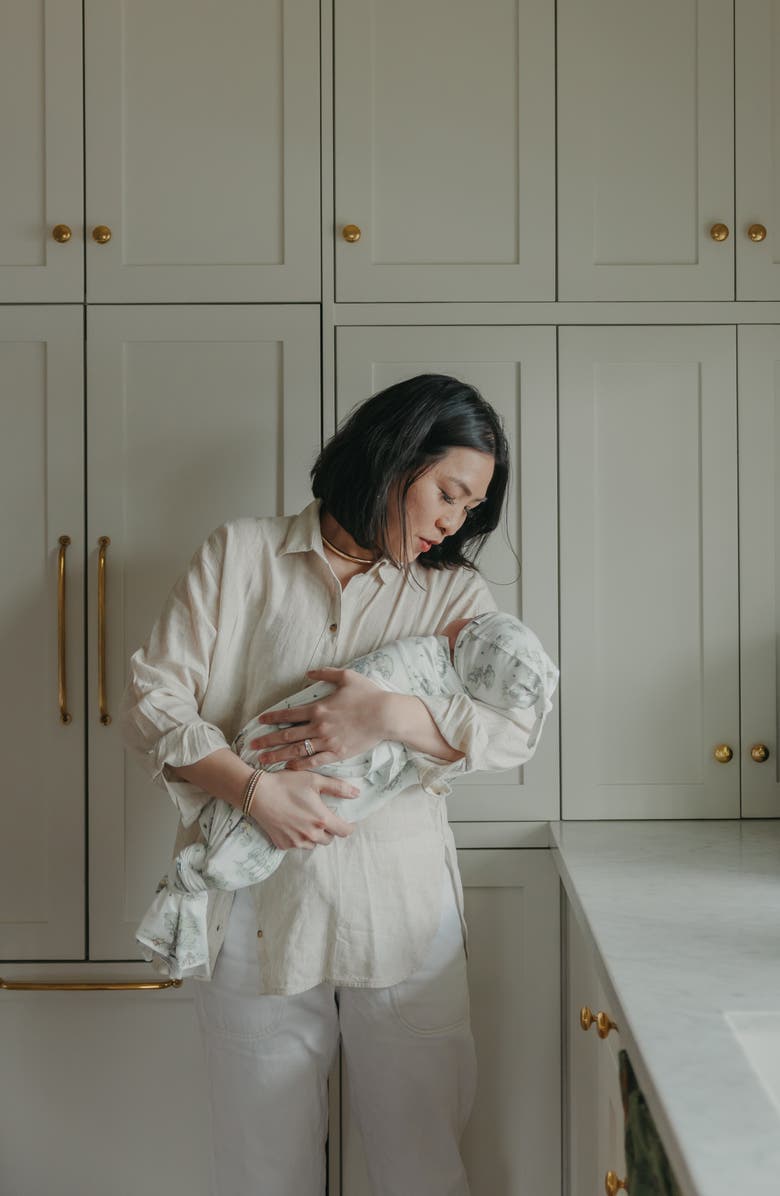 Copper Pearl Hundred Acre Wood Knit Blanket, Alternate, color, Hundred Acre Wood