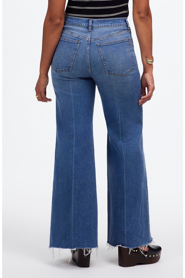 The Curvy Flared Wide Leg Crop Jeans, Alternate, color, ONEIDA WASH