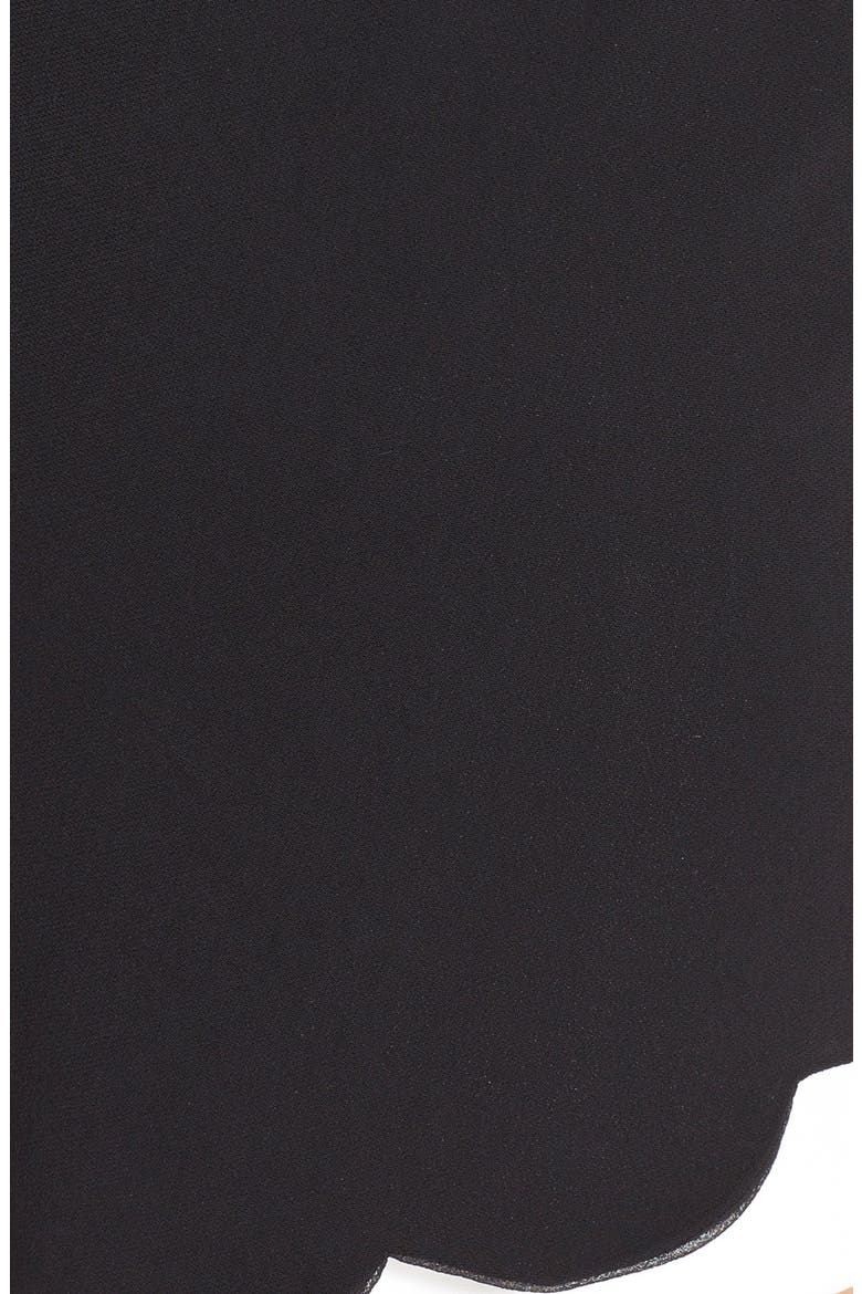 'AJ' Scallop Hem Crepe Shorts, Alternate, color, BLACK/ WHITE