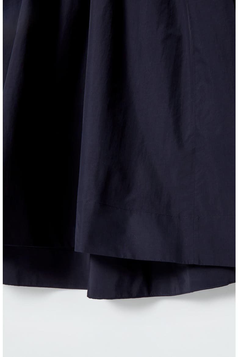 voluminous sleeveless midi dress Sophisticated midi dress with open shoulders and voluminous skirt :: LICHI