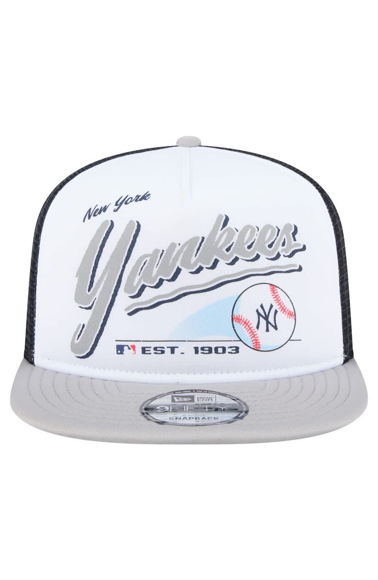 New Era Men's New Era White/Gray New York Yankees Retro Script Trucker 9FIFTY Snapback Hat, Alternate, color, White