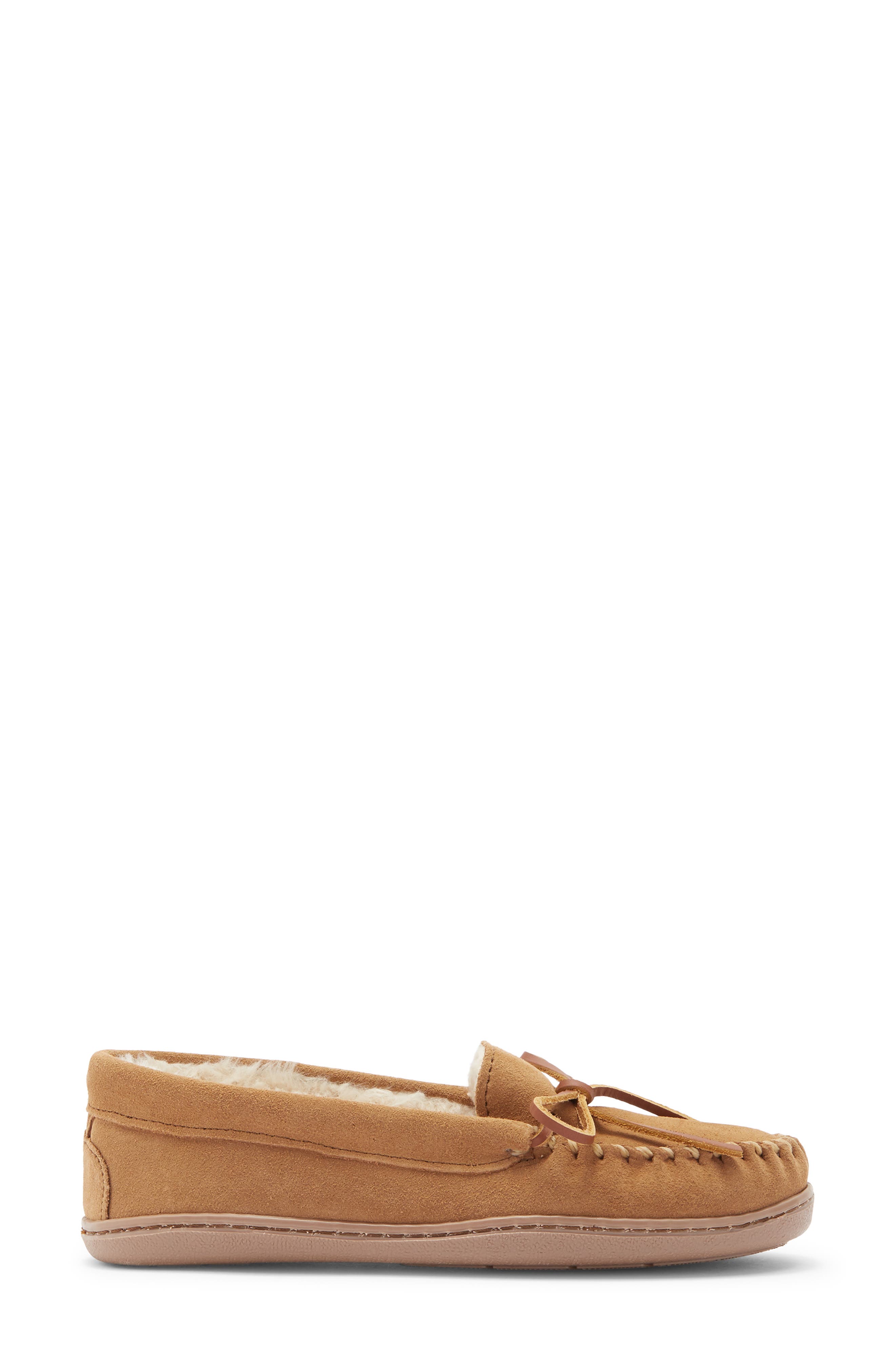 Minnetonka Suede Faux Fur Slipper, Alternate, color, Tan
